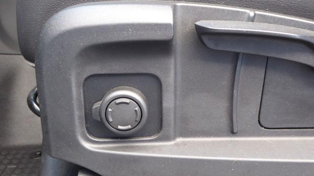 LAND ROVER Defender 110 2.0 SD4 AWD Auto S 7pt