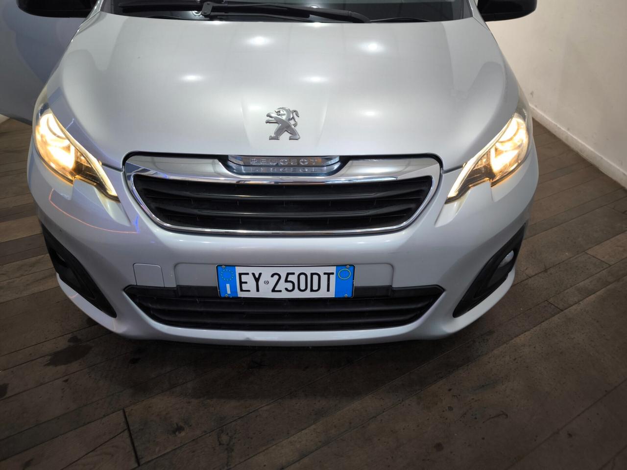 Peugeot 108 VTi 68 5 porte Active AUTOMATICA