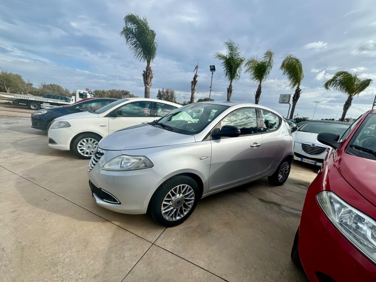 Lancia Ypsilon 1.2 69 CV 5 porte Ecochic Gold - 130000 km