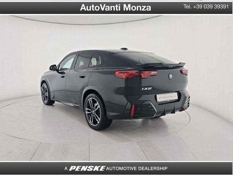 BMW iX2 eDrive 20 M Sport Pro