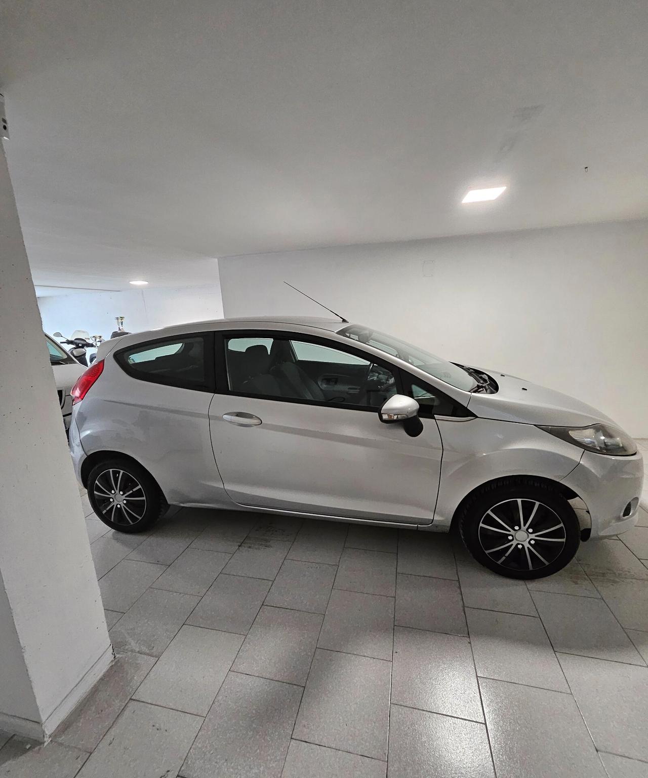 Ford Fiesta 1.2 82CV 3 porte Titanium