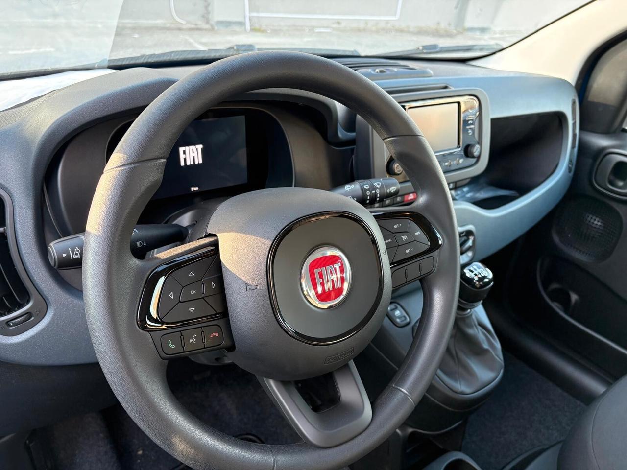 Pandina 1.0 65cv Hybrid Icon    