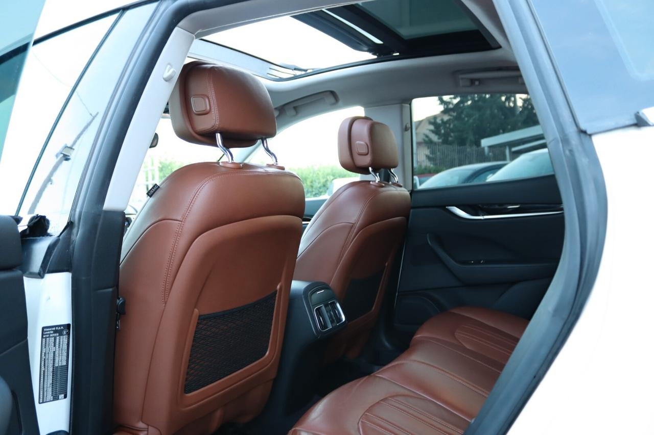 Maserati Levante V6 Diesel 275 CV AWD TETTUCCIO APRIBILE