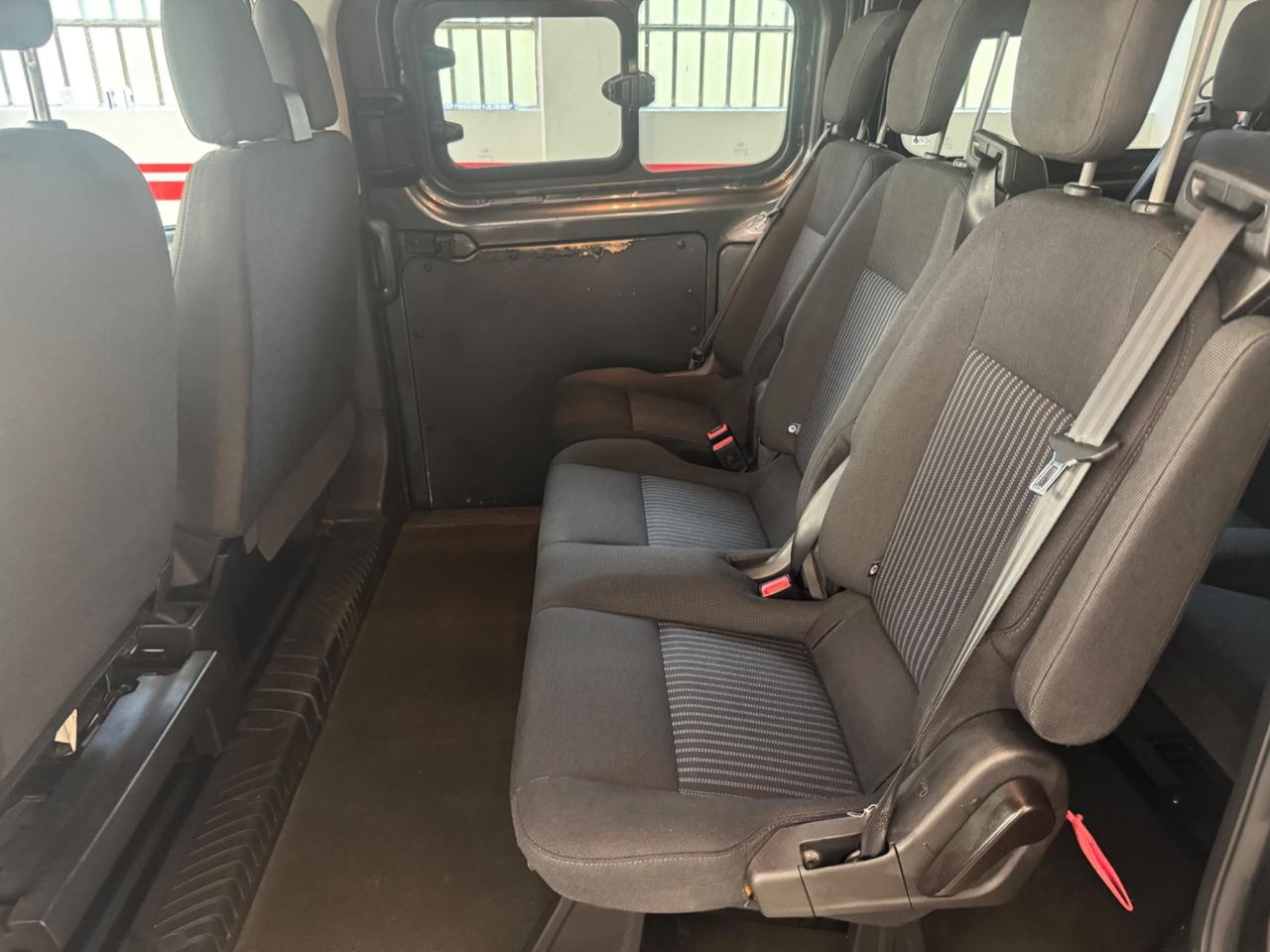 Ford Transit Custom Transit Custom 310 2.0 TDCi 130 PC Combi Trend