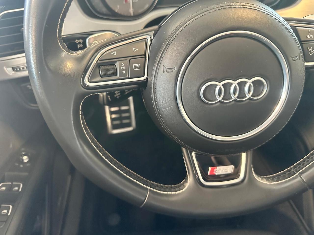 Audi A8 S8 4.0 TFSI quattro tiptronic plus