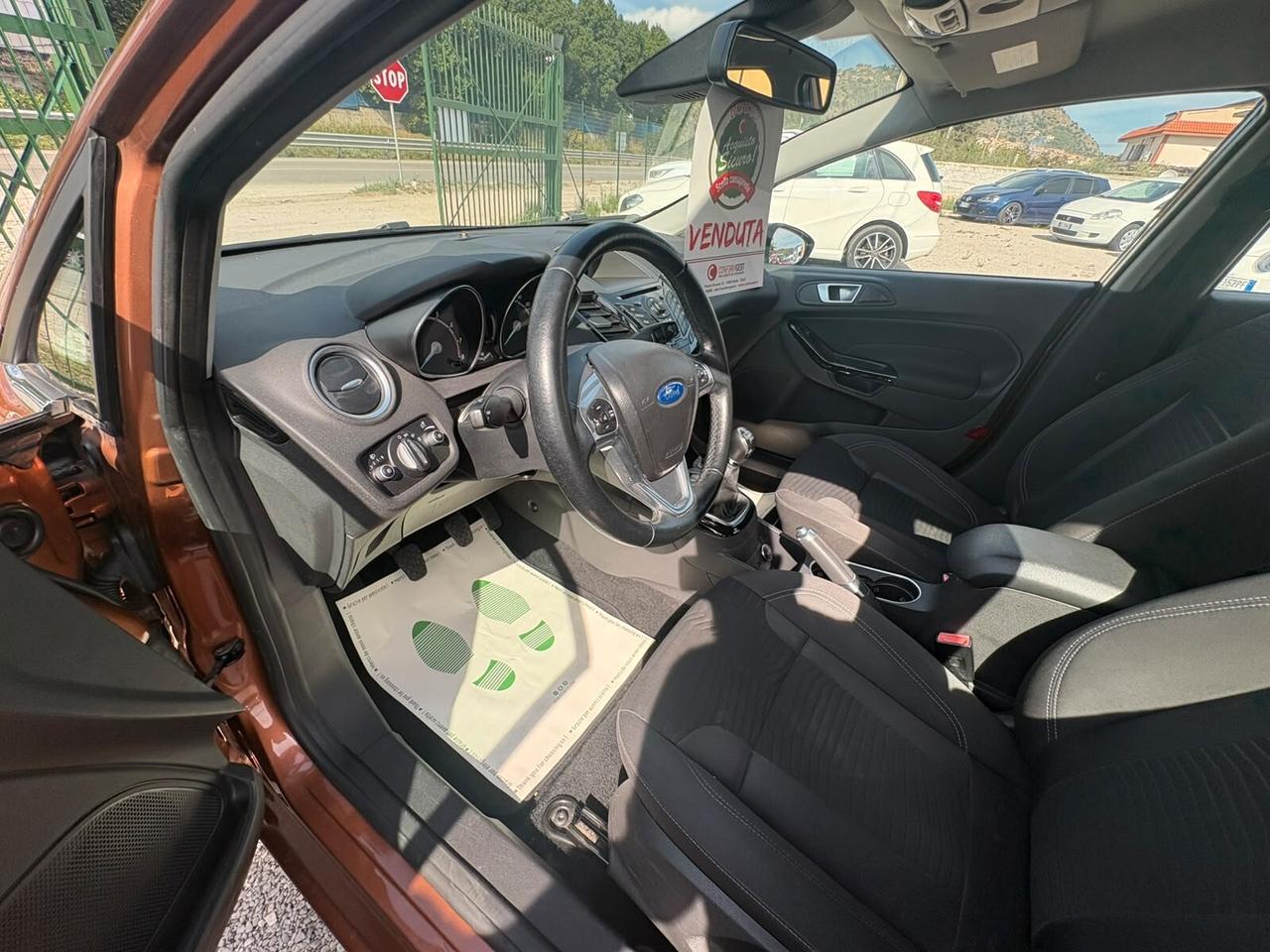 Ford Fiesta 1.0 EcoBoost 100CV 5 porte Powershift Titanium