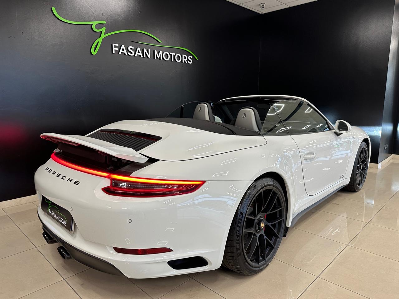 Porsche 911 Cabrio 3.0 Carrera 4 GTS auto