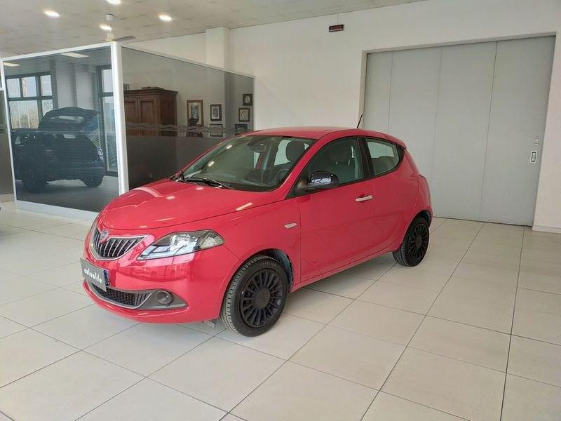 Lancia Ypsilon Ypsilon 1.0 FireFly 5 porte S&S Hybrid Silver