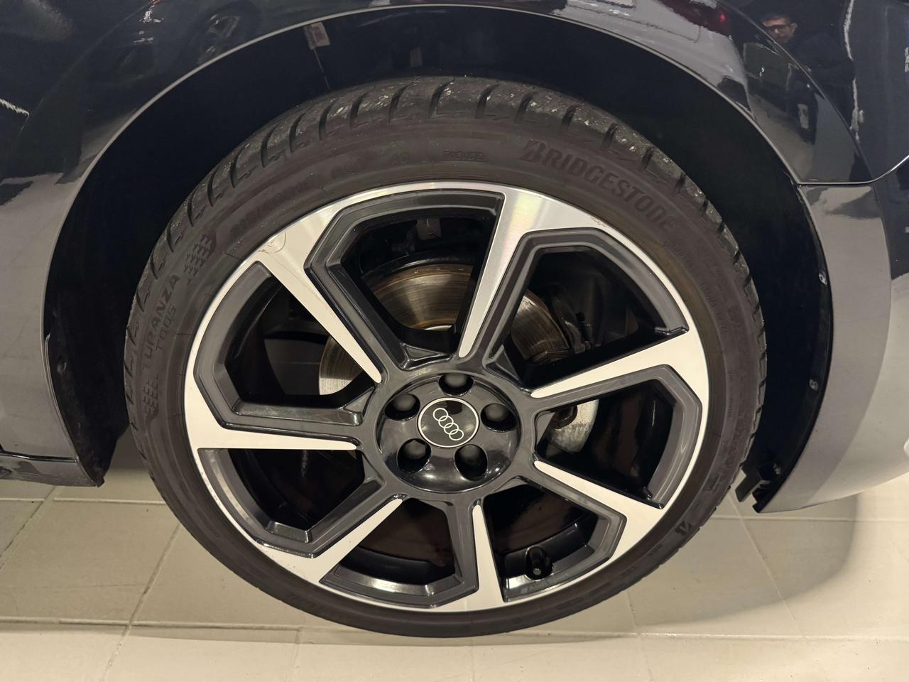 Audi A1 A1 Sportback 30 1.0 tfsi Identity Black 116cv s-tronic