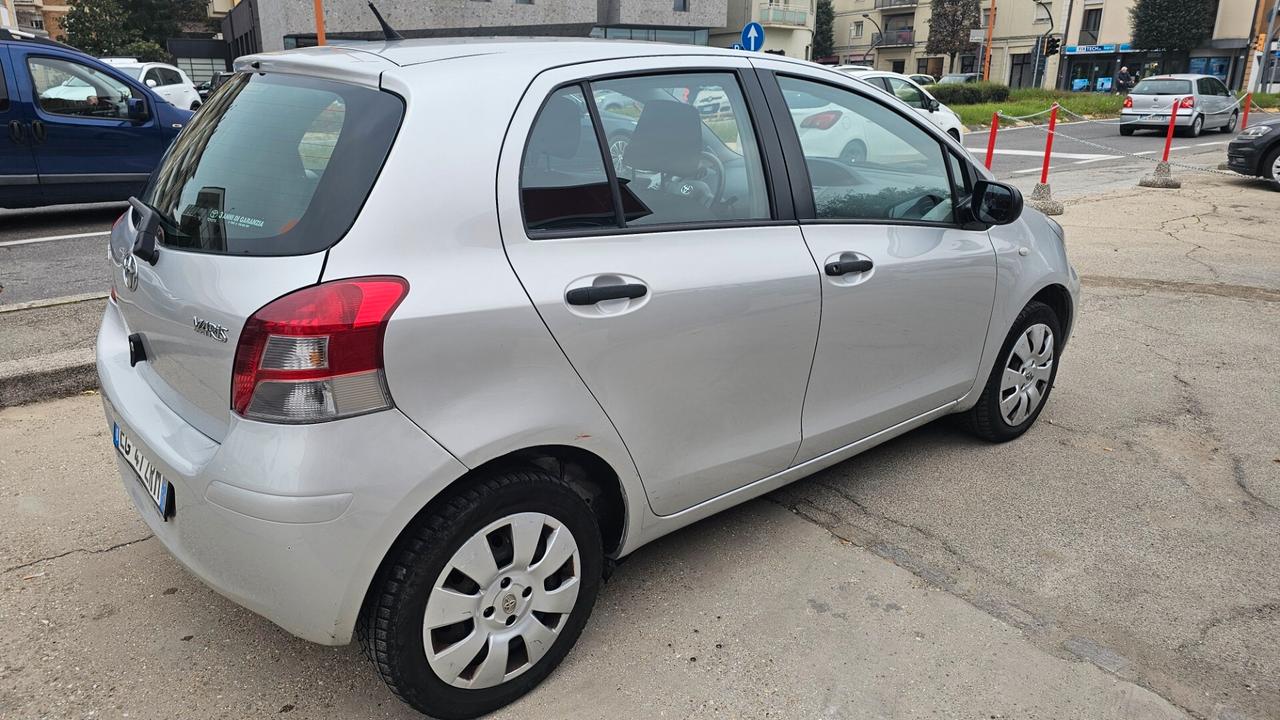 Toyota Yaris 1.0 NEOPATENTATI