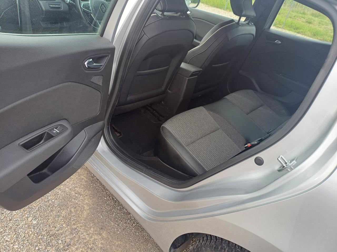 Renault Clio Blue dCi 115 CV 5 porte Initiale Paris
