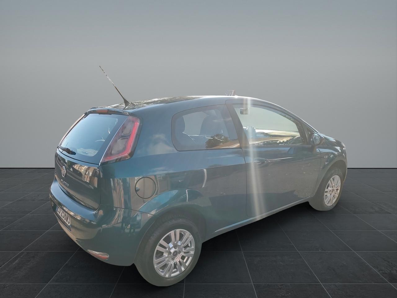 Fiat Punto 1.4 8V 3 porte Natural Power Lounge, EURO 6, OK NEOPATENTATI, GARANZIA L.12 MESI