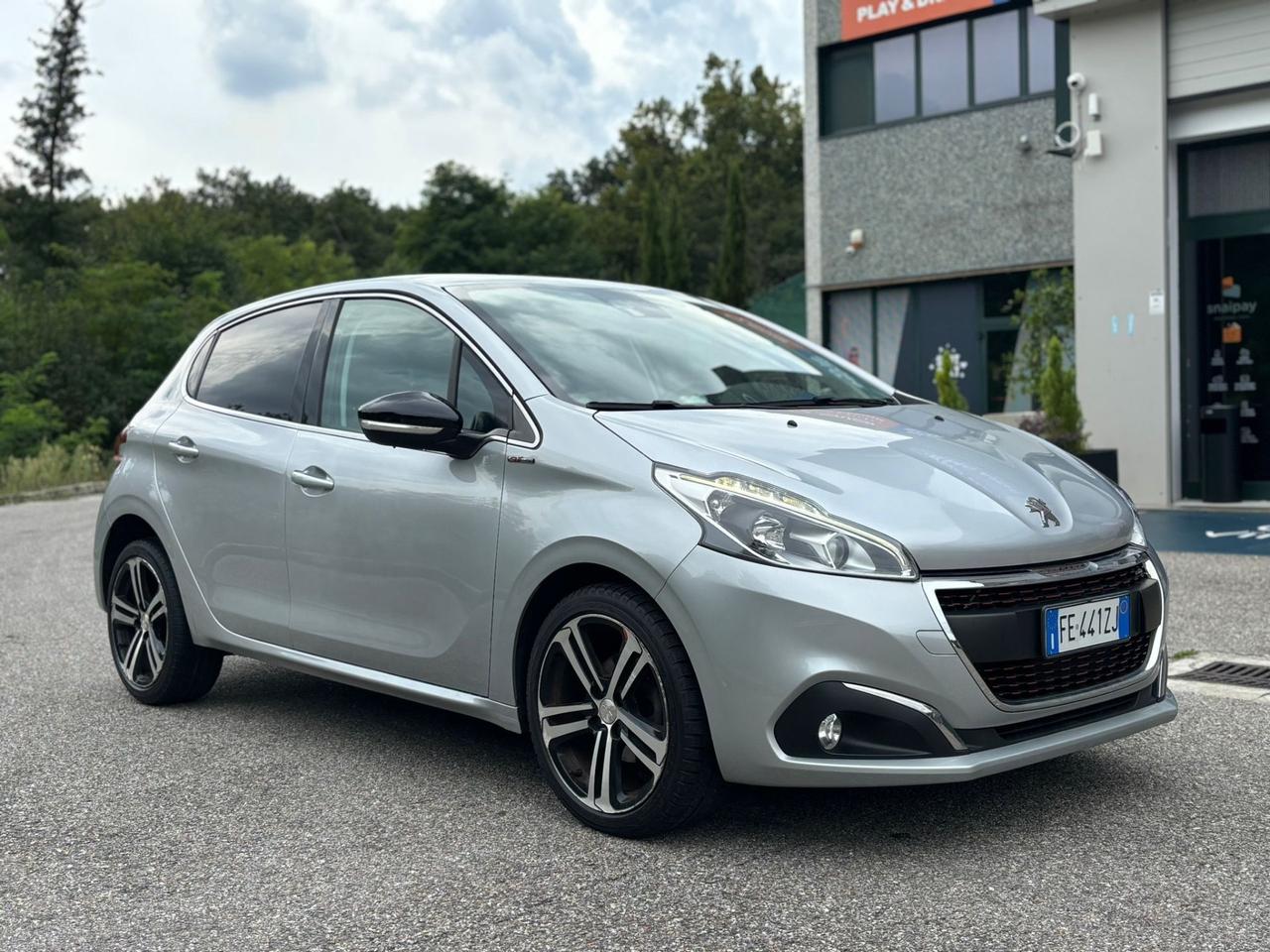 Peugeot 208 PureTech Turbo 110 EAT6 S&S 5 porte GT Line