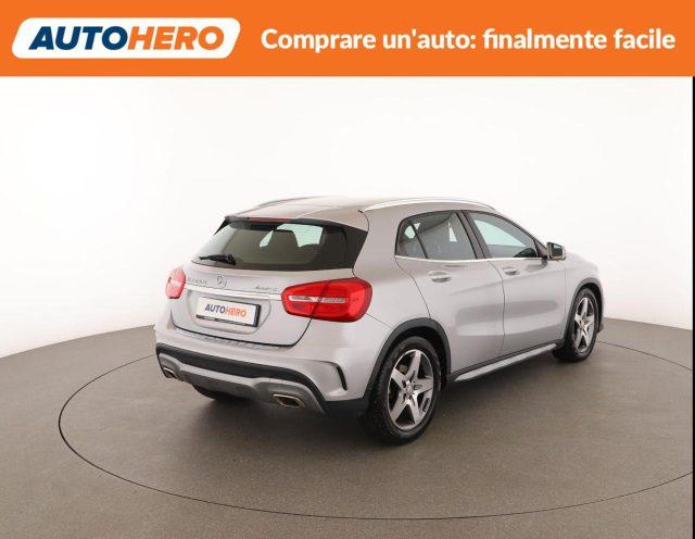 MERCEDES-BENZ GLA 200 d Automatic 4Matic Premium