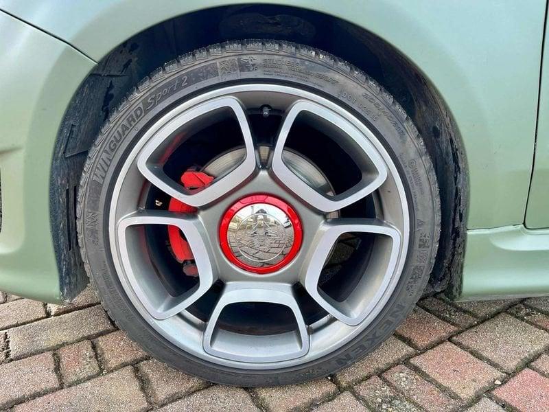 Abarth 500C 1.4 Turbo T-Jet Custom 135CV E6