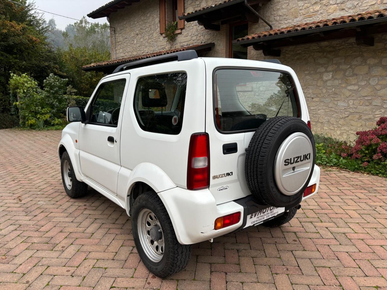 Suzuki Jimny 1.3i 16V cat 4WD JLX