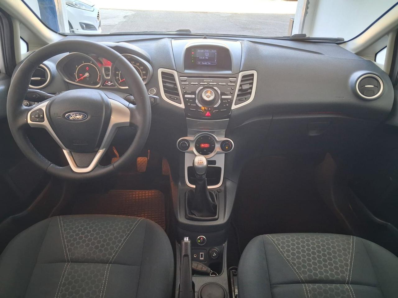Ford Fiesta 1.4 5 porte Bz.- GPL Titanium