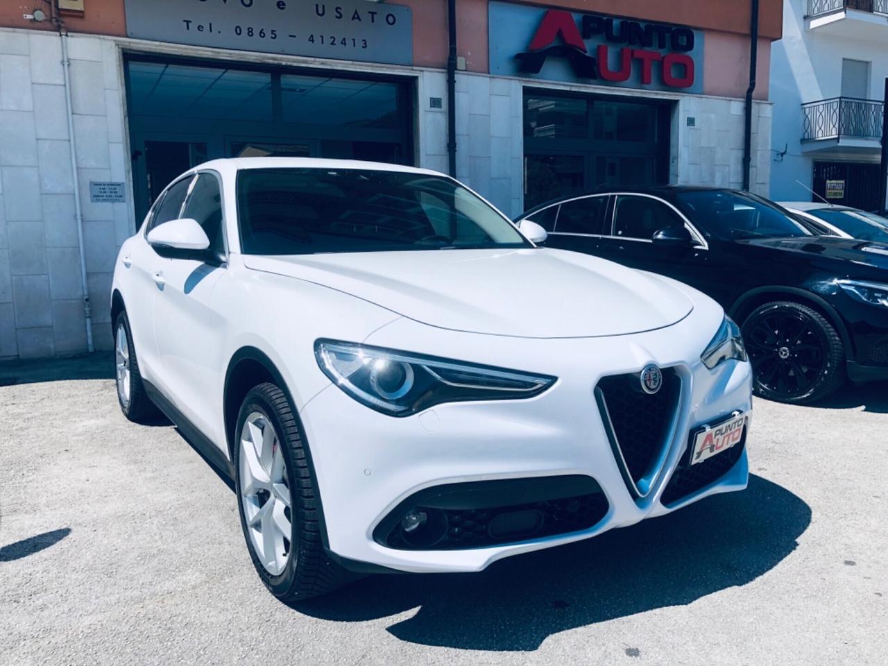 Stelvio 2.2 190 CV AT8 Q4 Executive PALETTE PELLE