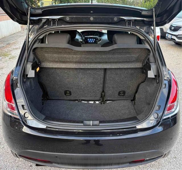 LANCIA Ypsilon 1.0 FireFly 5 porte S&S Hybrid Gold