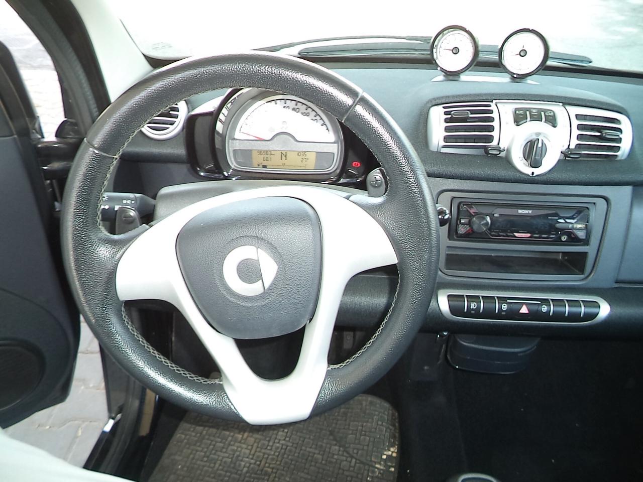 Smart ForTwo 1000 52 kW MHD coupé pulse