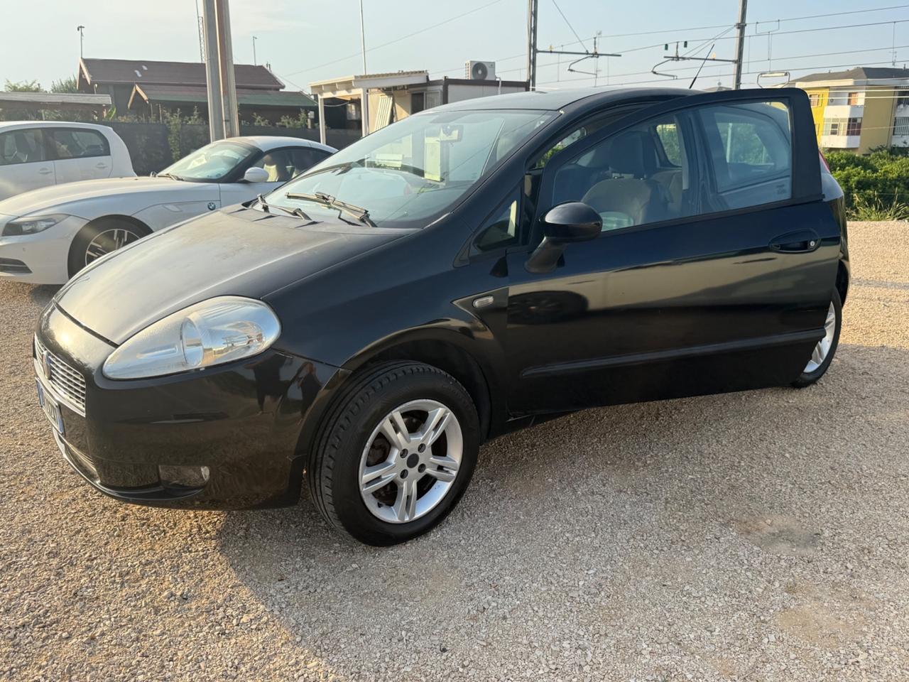 Fiat Punto 1.4 Metano 1.999€ PERMUTE