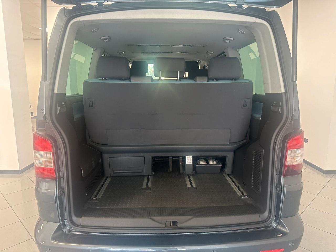 Volkswagen Multivan 2.5 TDI/174CV Highline