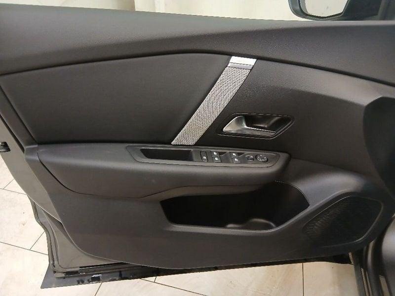 Citroën C4 1.2 puretech Plus s&s 130cv eat8