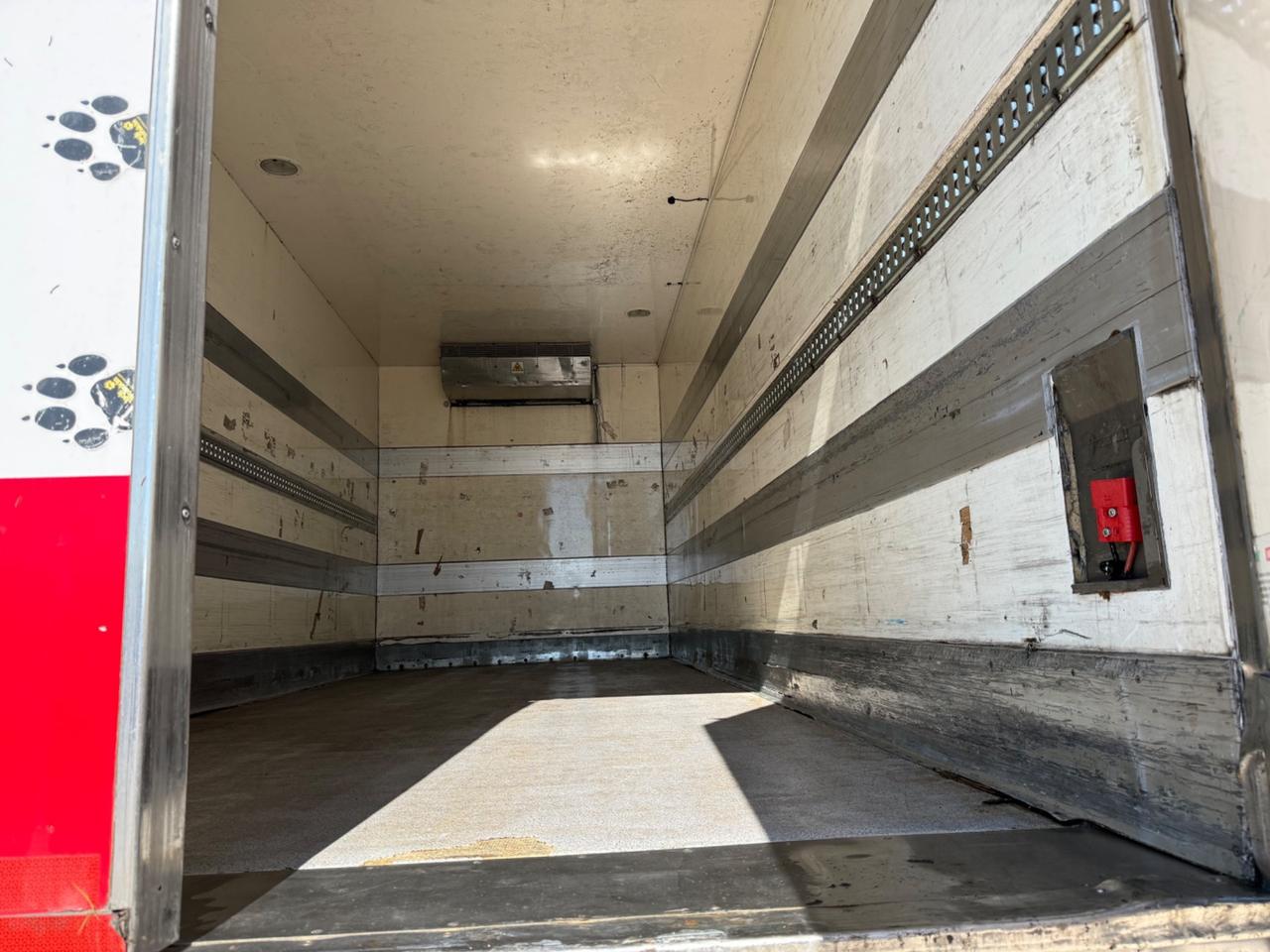 Iveco Stralis 190S31 isotermico con frigo 0°C e sponda