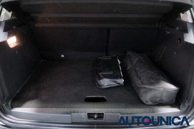 RENAULT Captur DCI 8V 90 CV BUSINESS NEOPATENTATI FARI LED