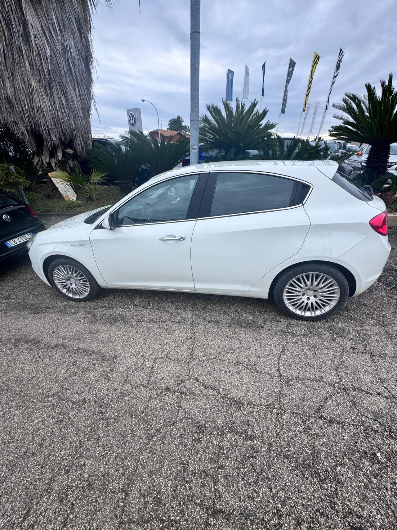 Alfa Romeo Giulietta 1.6 JTDm-2 105 CV Distinctive