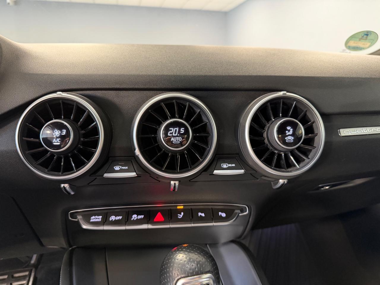 Audi TT Coupé 2.0 TFSI quattro S tronic line