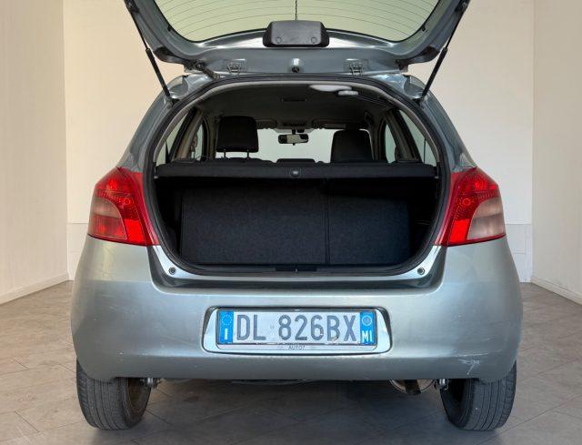 TOYOTA Yaris 1.3 5 porte M-MT SOL