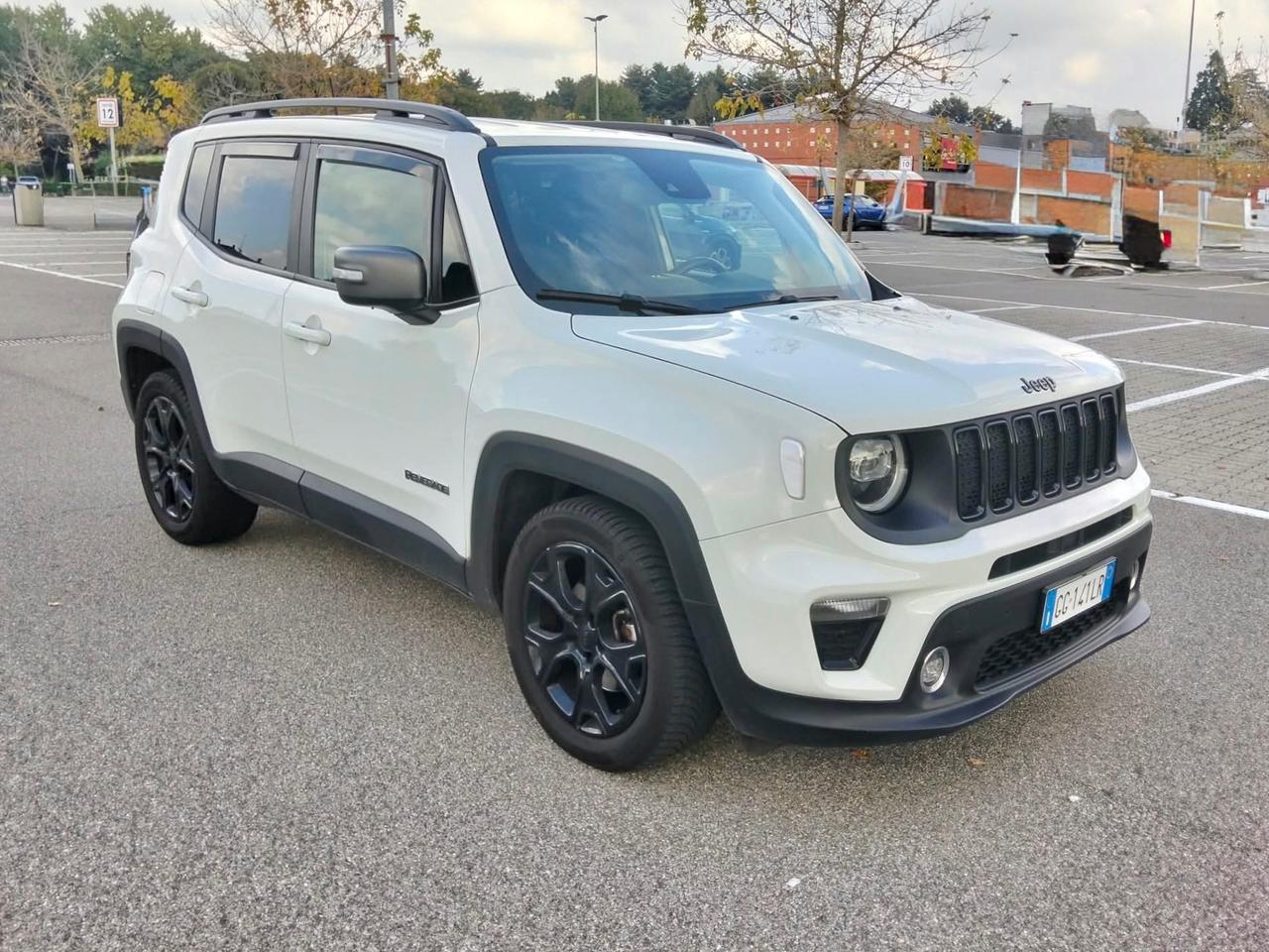 Jeep Renegade 1.3 T4 DDCT Automatic*Navi*Radar*Full