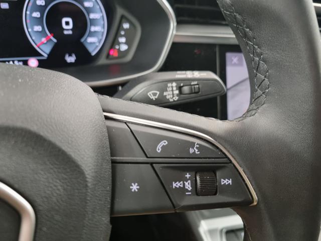 AUDI Q3 35 TDI S tronic Business Advanced