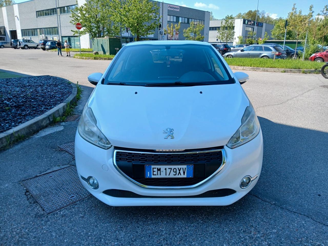 Peugeot 208 1.4 VTi 95 CV 3p. Allure*Neopatentati*