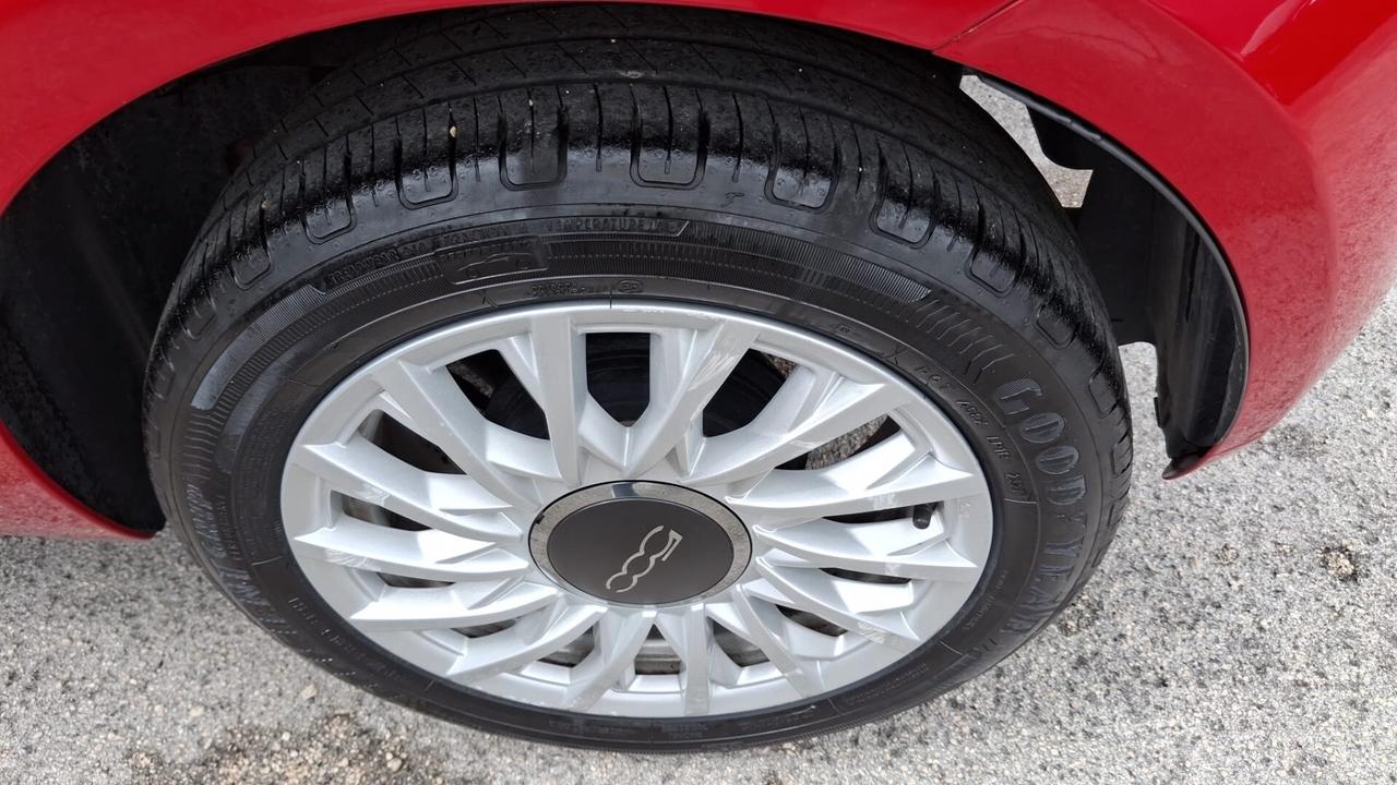 Fiat 500 Cabrio 1.0 Hybrid Dolcevita