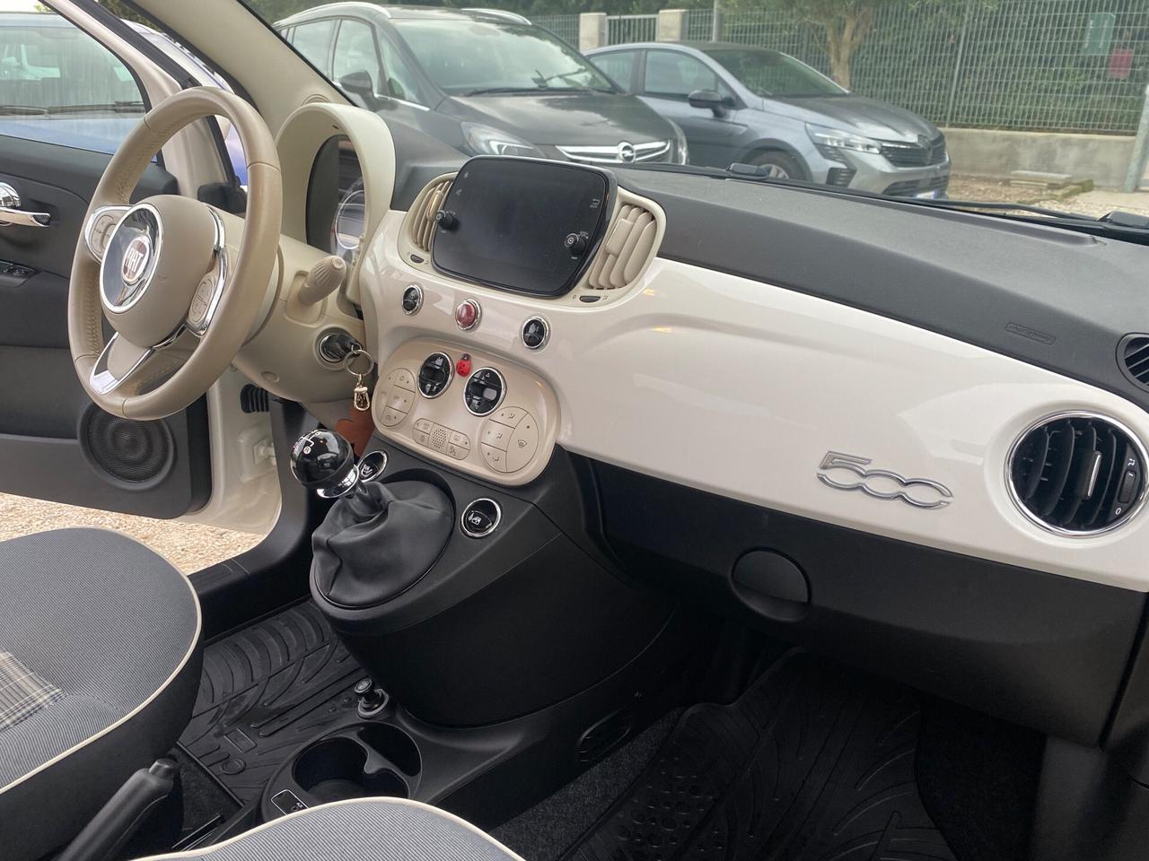 FIAT 500 LOUNGE - KM 32000 - PARI AL NUOVO