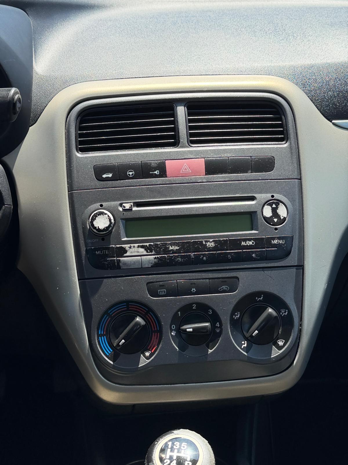 Fiat Grande Punto Fun 153000 KM