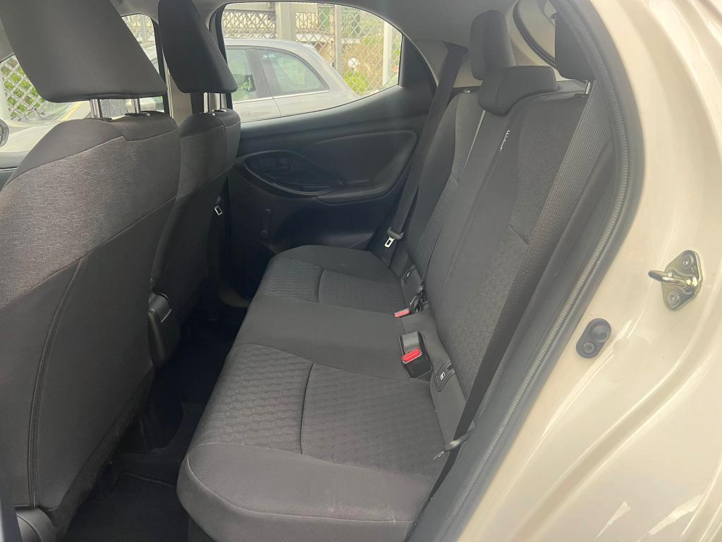 Toyota Yaris 1.5h Business