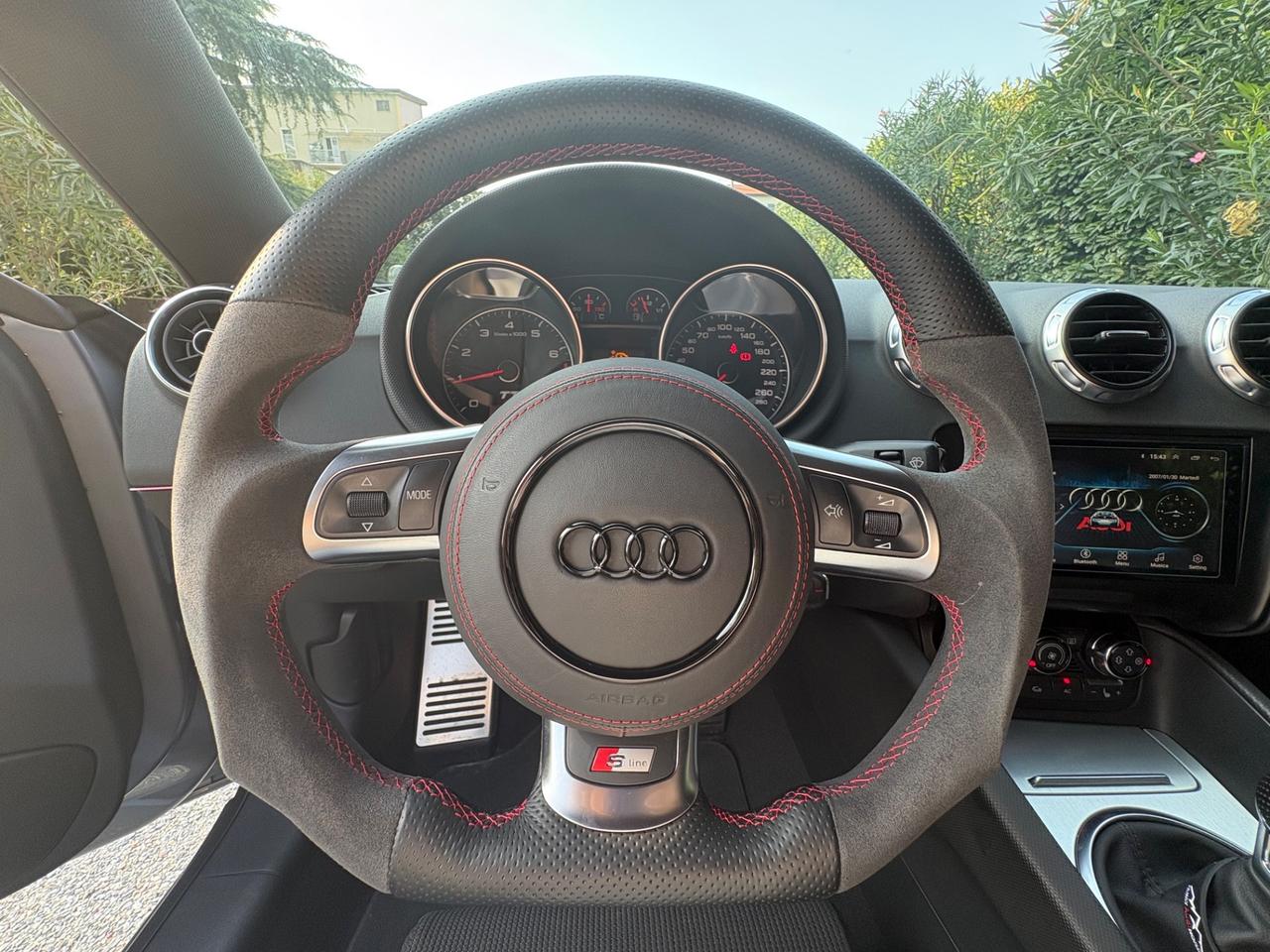 Audi TT S-Line Coupe 2.0 tfsi 200cv