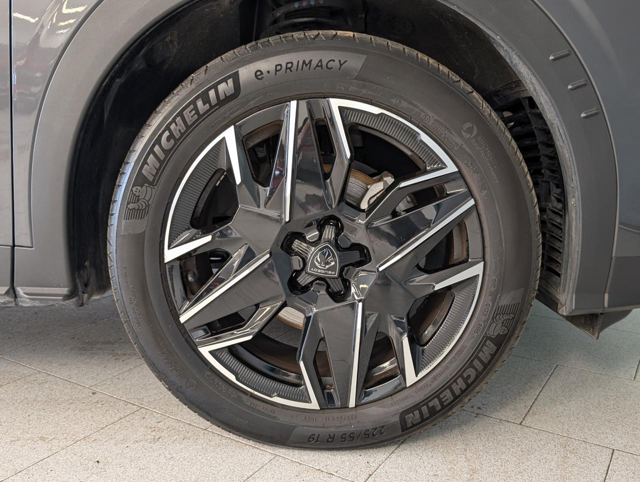 Peugeot 3008 1.2 Hybrid 145cv e-dcs6 Allure