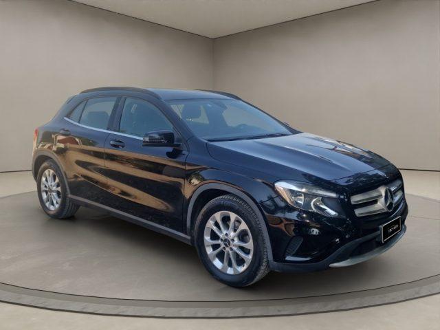 MERCEDES-BENZ GLA 180 d Automatic Business