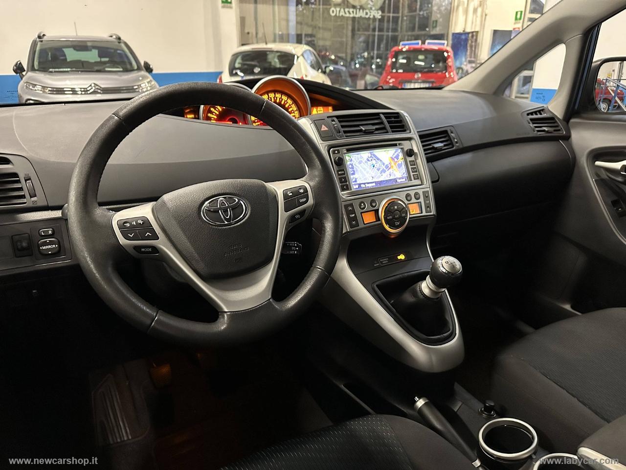 TOYOTA Verso 1.6 Active 7 posti