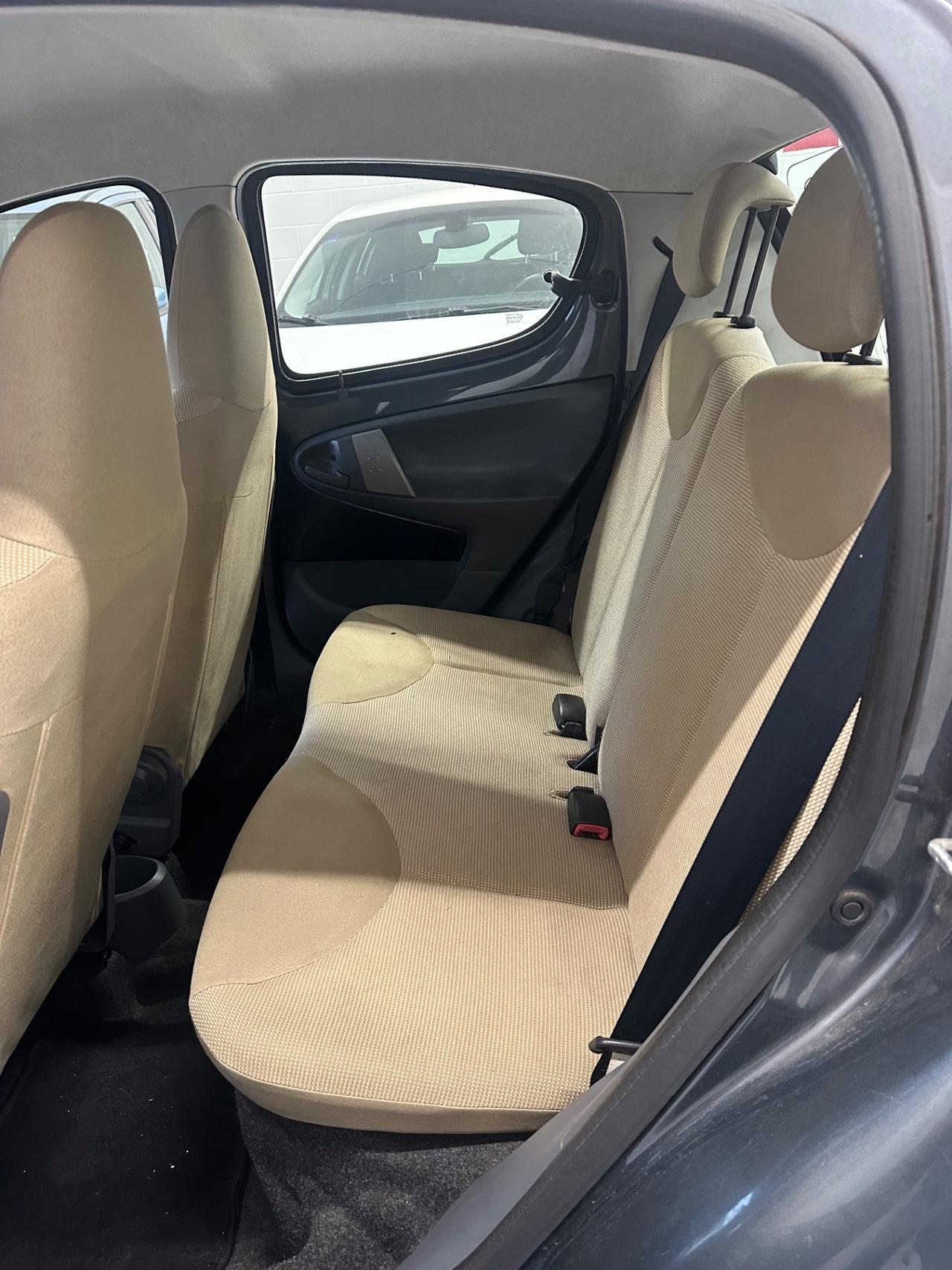 Peugeot 107 1.0 68CV 5p. Sweet Years pochissimi km