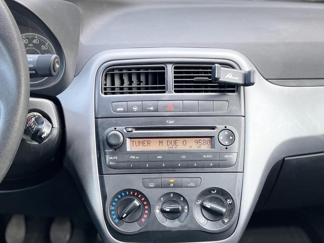 Fiat Punto 1.2 Benzina 69CV E5 Neo - 2013