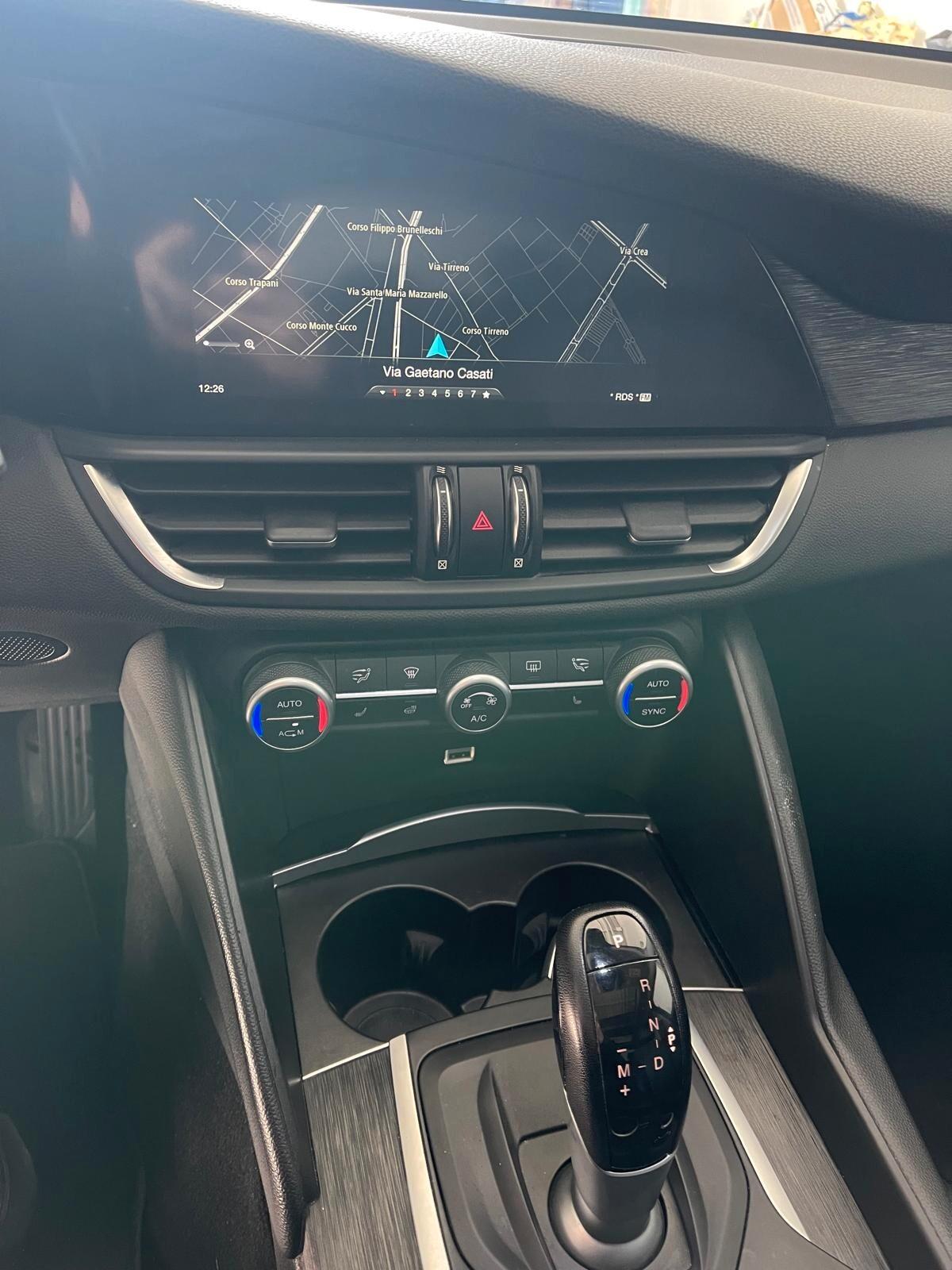 Alfa Romeo Giulia 2.2 Turbodiesel 190 CV AT8 AWD Q4 Executive