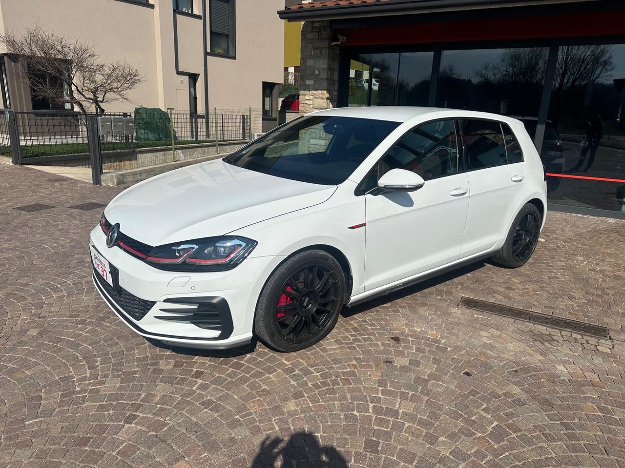 Volkswagen Golf GTI Performance 2.0 245 CV TSI DSG 5p. BMT