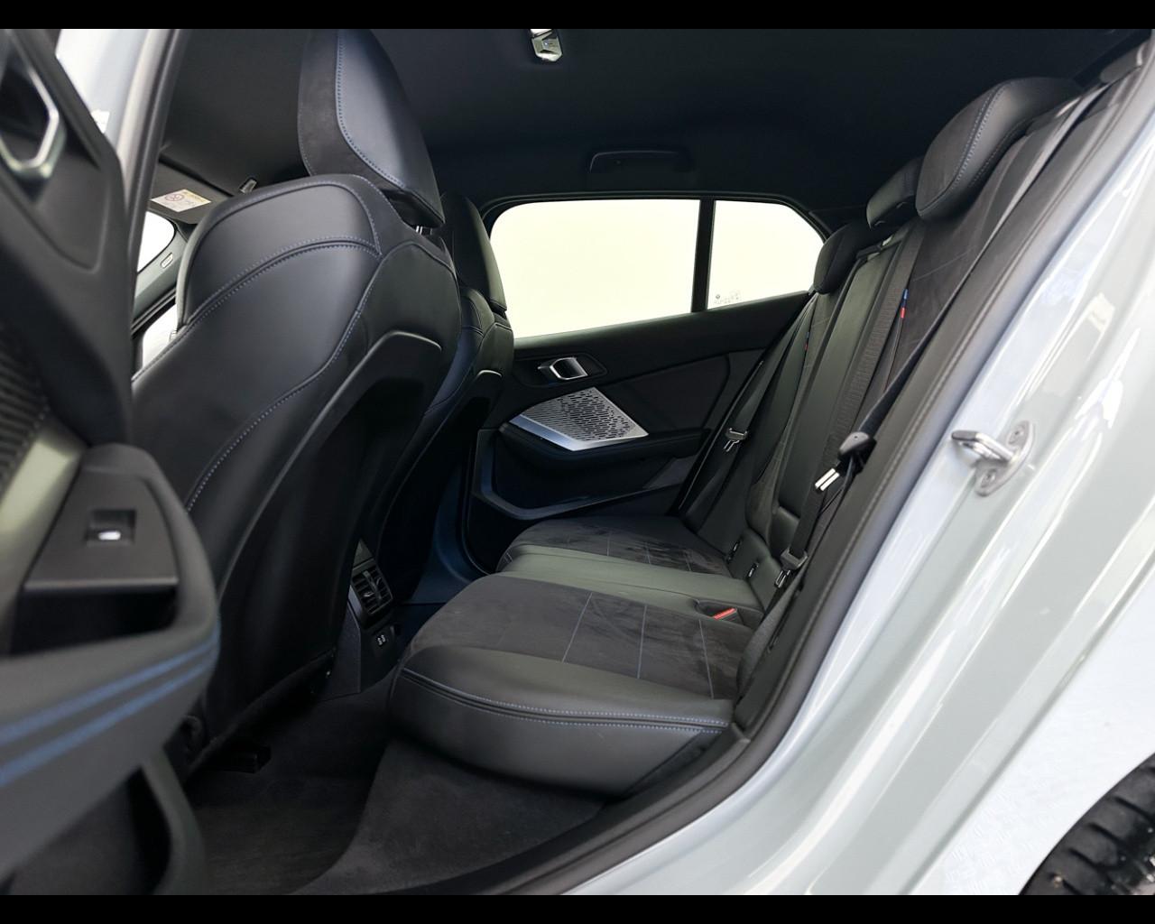 BMW Serie 1 (F70) - 120 48V MSport