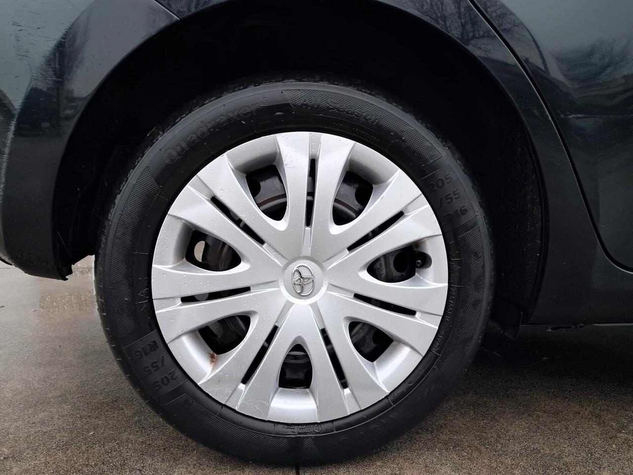 Toyota Auris 1.4 D-4D 5 porte Sol