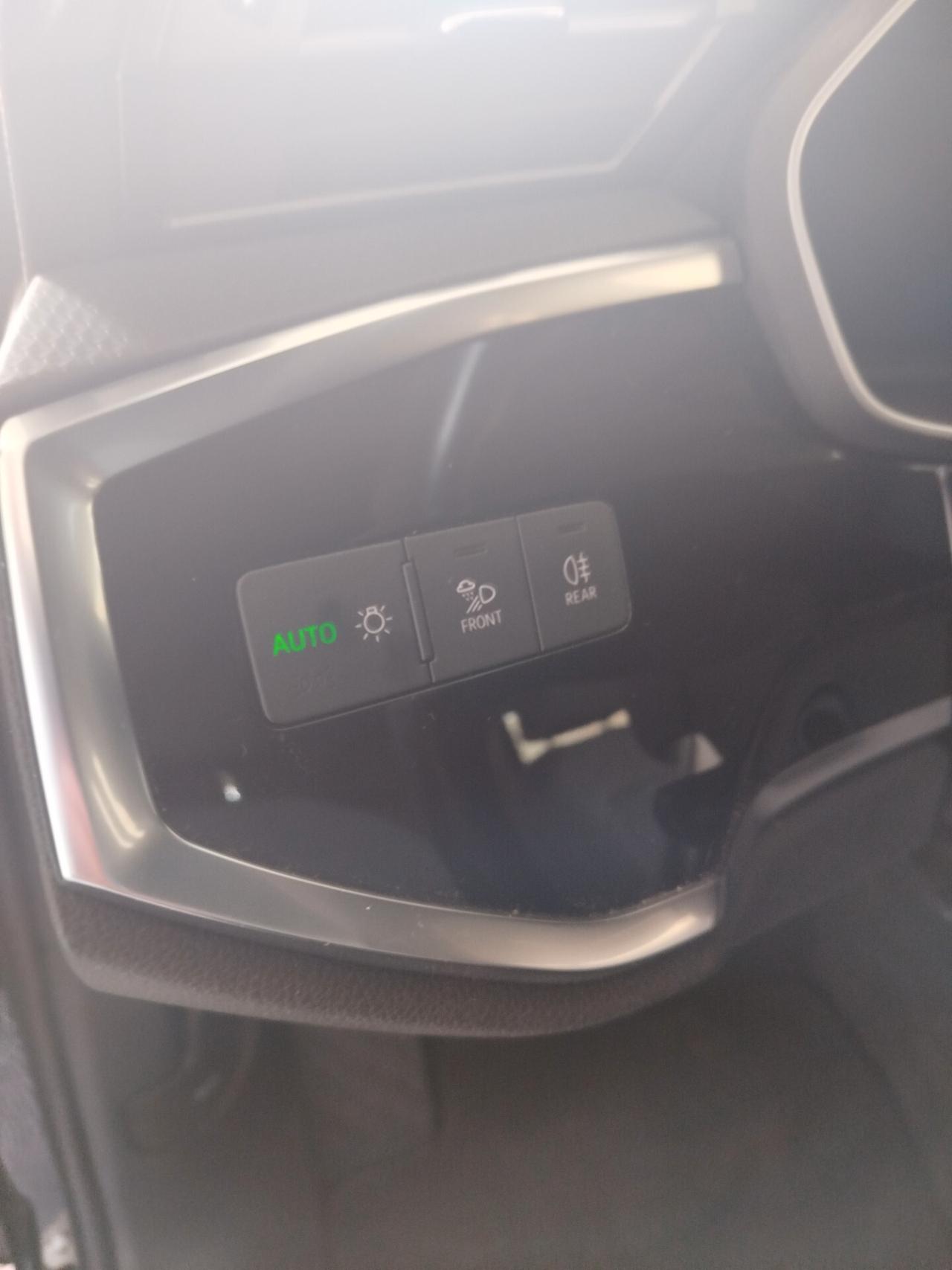 Audi Q3 40 TDI quattro S tronic Business Advanced